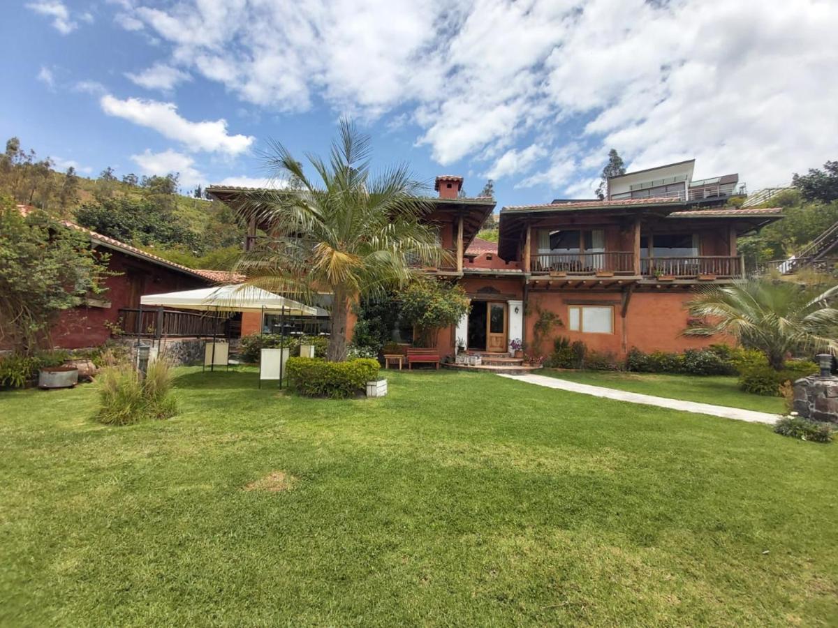 Ilatoa Lodge Quito Exteriör bild
