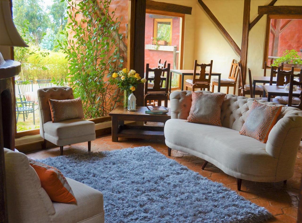 Ilatoa Lodge Quito Exteriör bild