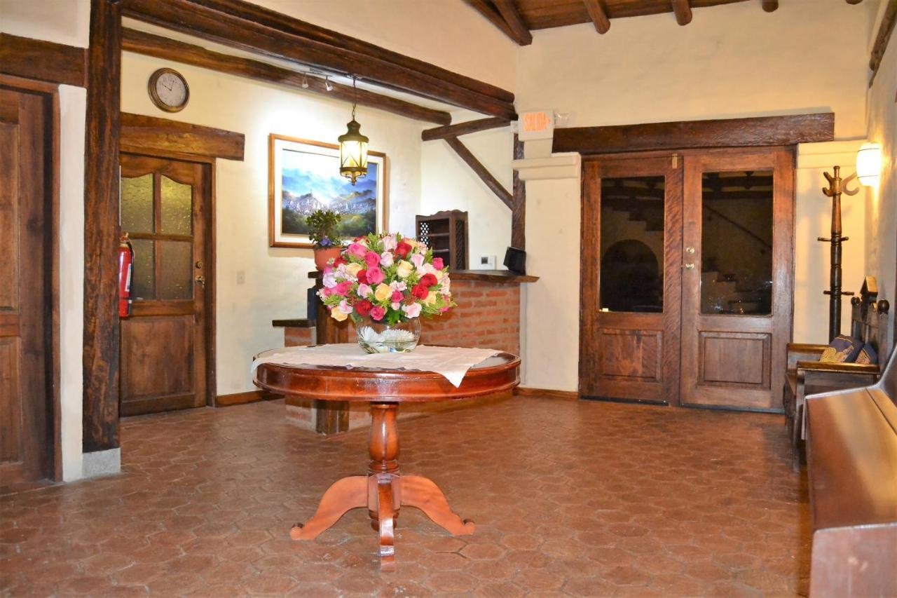Ilatoa Lodge Quito Exteriör bild