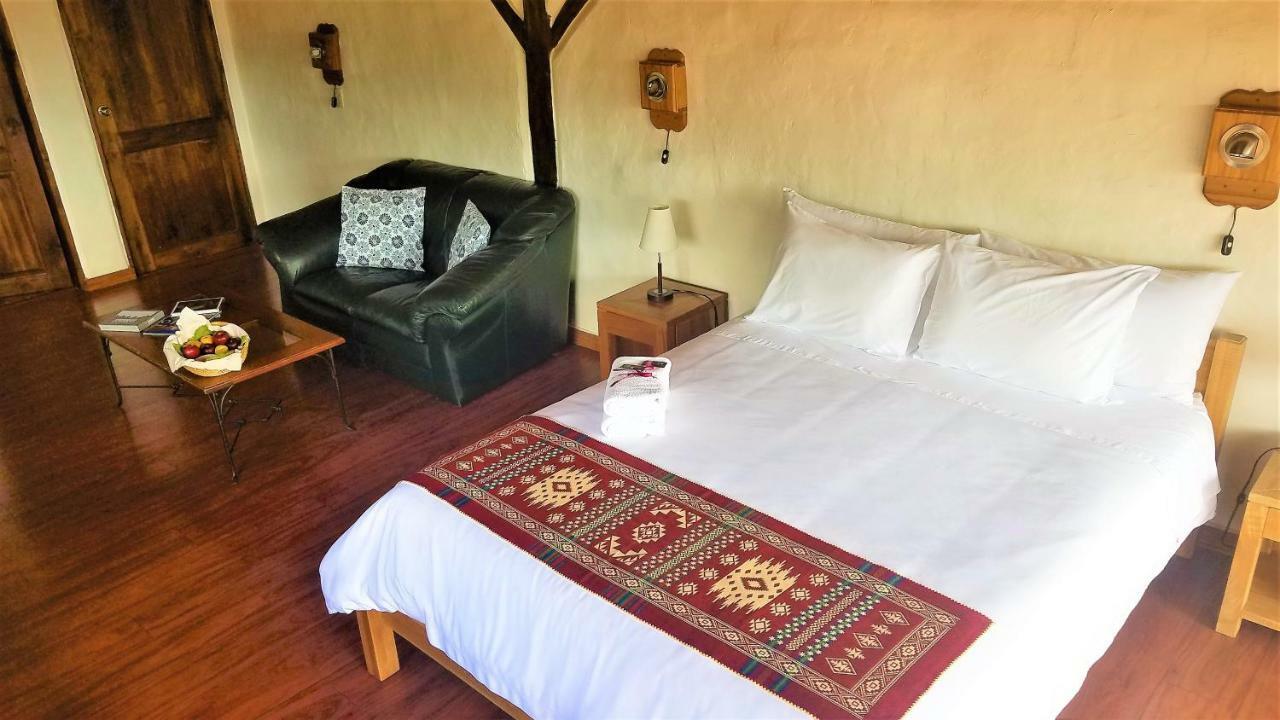Ilatoa Lodge Quito Exteriör bild